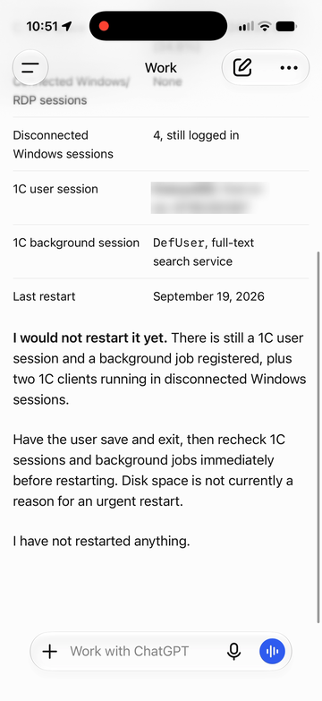 ChatGPT on a phone checks a Windows server through Local Commander: 86 GB free, a user still working, so it advises not to restart yet and restarts nothing.